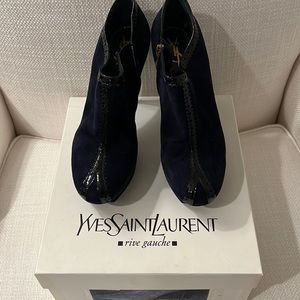 YSL size 40 navy vintage suede/black patent-leather accent ankle bootie